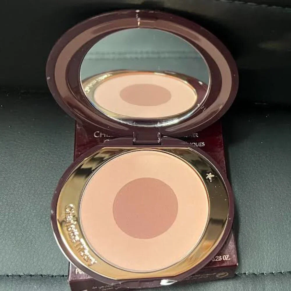 Charlotte Tilbury item form	powder